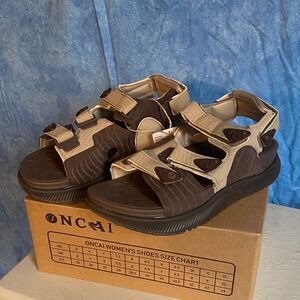 Brown and Cream Sandals, sz 9, SL2-129s005